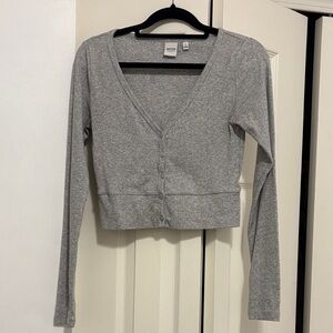 Aritzia Grey Shirt